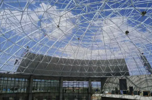 澳门亿优网架钢结构工程有限公司